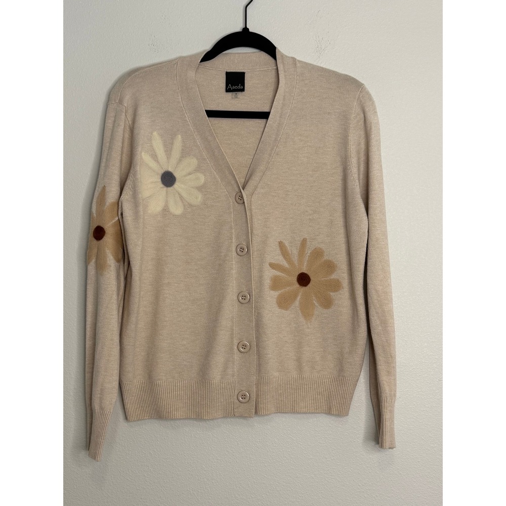 Aaeda Women Beige Floral Intarsia V-Neck Button Front Cardigan Sweater Size S